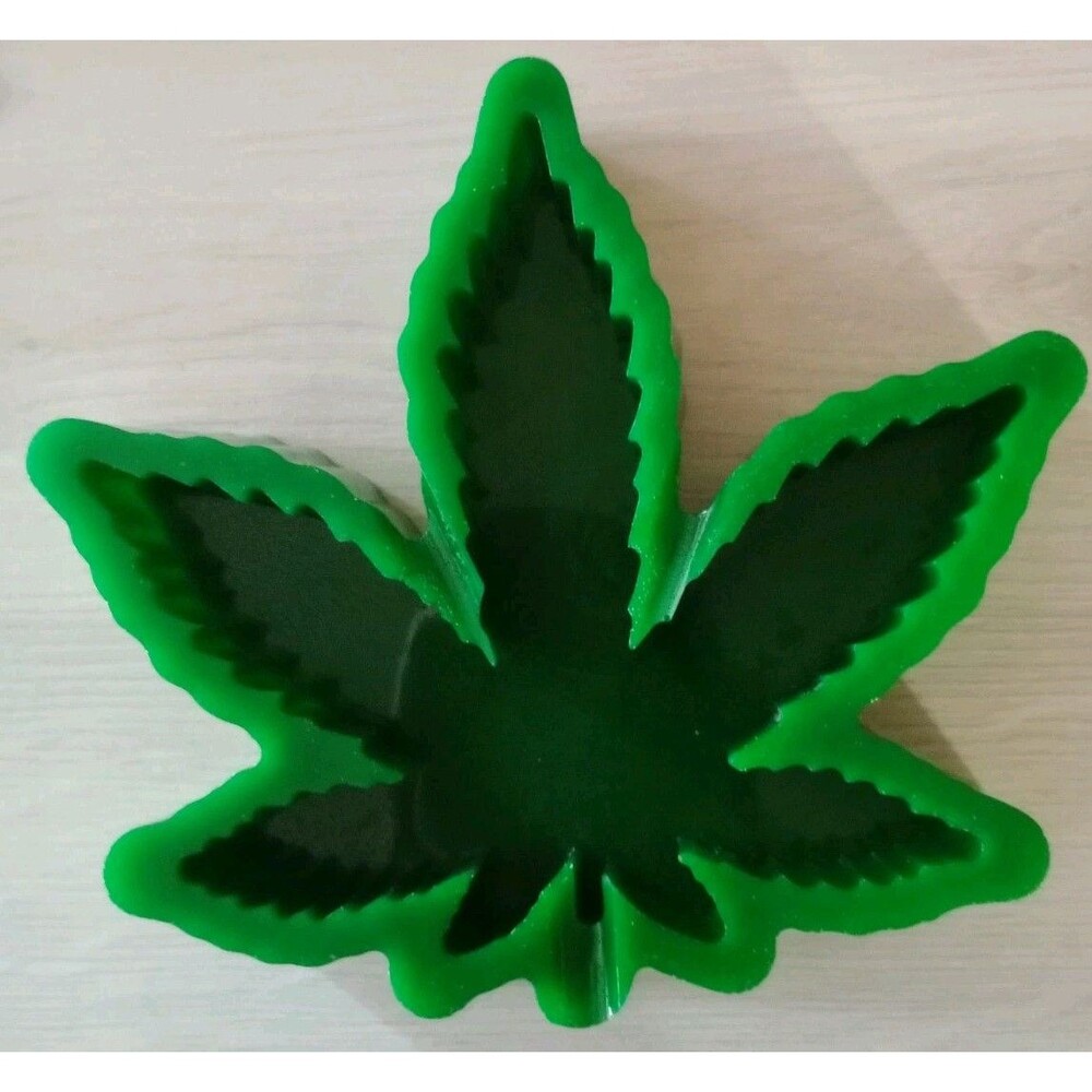Hemp Leaf/Canadian Maple Leaf Homemade Resin Ash Tray Green